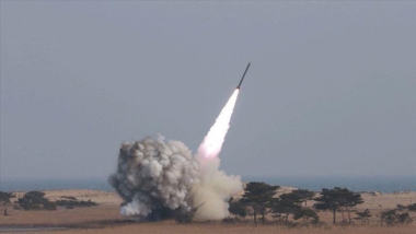 كوريا الشمالية تطلق صاروخا باليستيا تجاه البحر الشرقي لكوريا الجنوبية